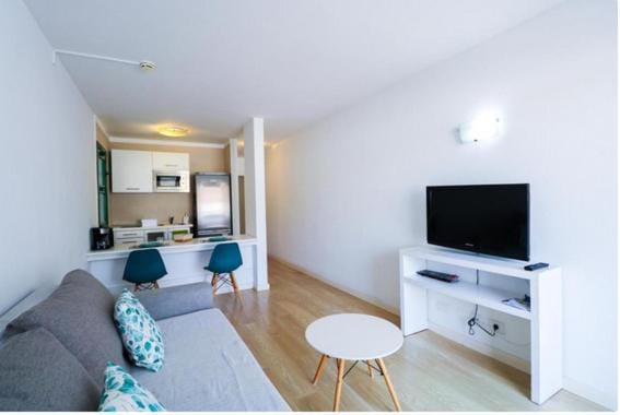TV and multimedia, Living room, Dining area