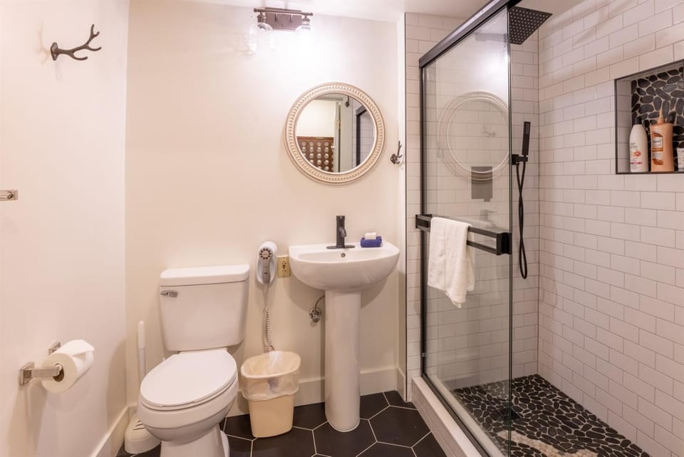 Bathroom, Bath