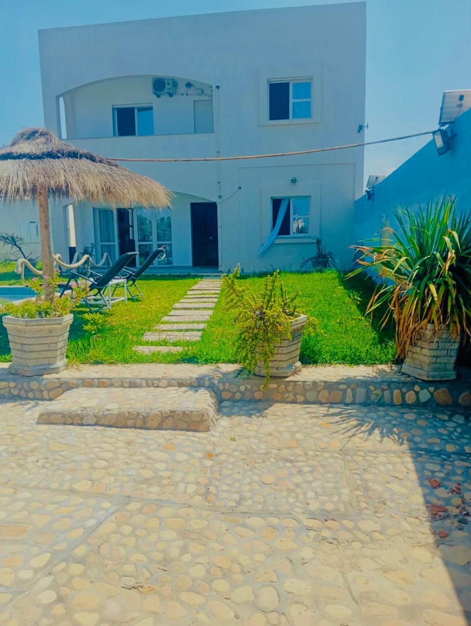 VILLA SOUNINE RAFRAF avec piscine Villa in Tunisia