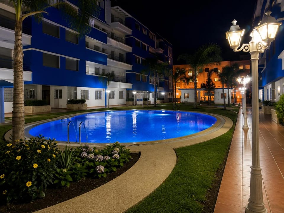 Night, Garden, Pool view