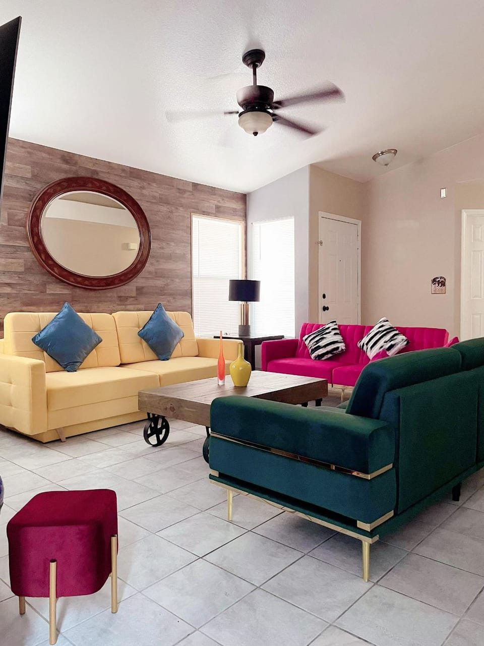 Pet-friendly, Vibrant Oasis - Colorful Retreat near Summerlin House in Summerlin