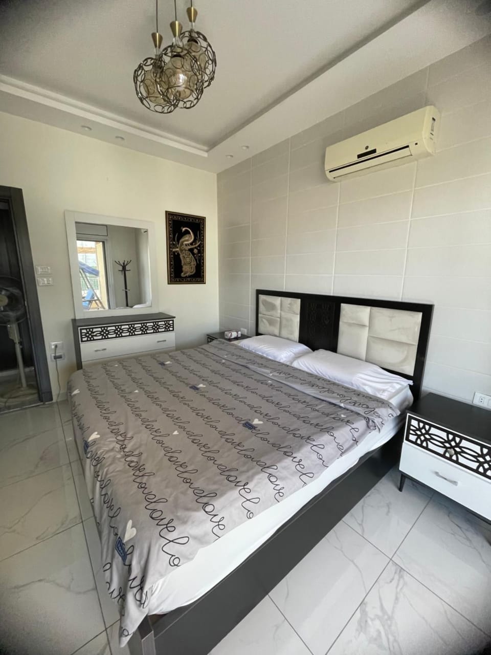Bed, Bedroom, air conditioner