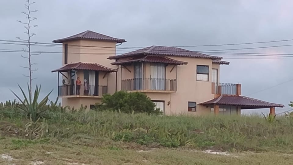 Property building, Day
