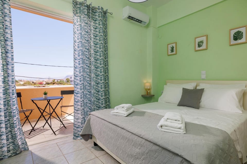 Bed, View (from property/room), Balcony/Terrace, Bedroom, air conditioner