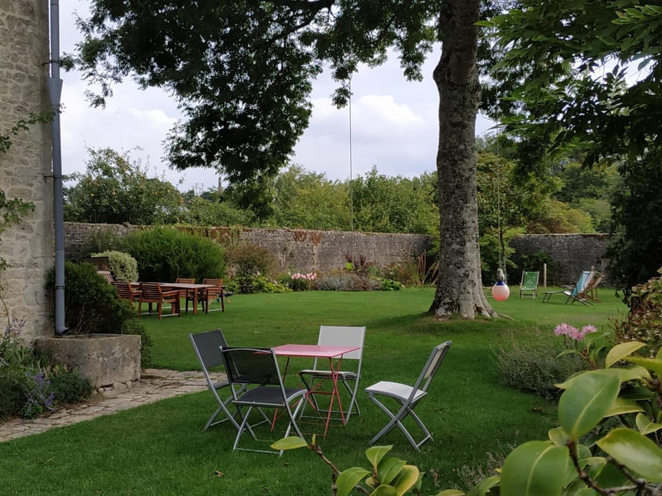 Property building, Garden