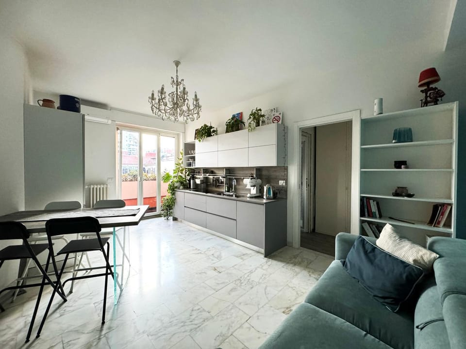 Kitchen or kitchenette, Living room, Seating area, Dining area, pet friendly, stove