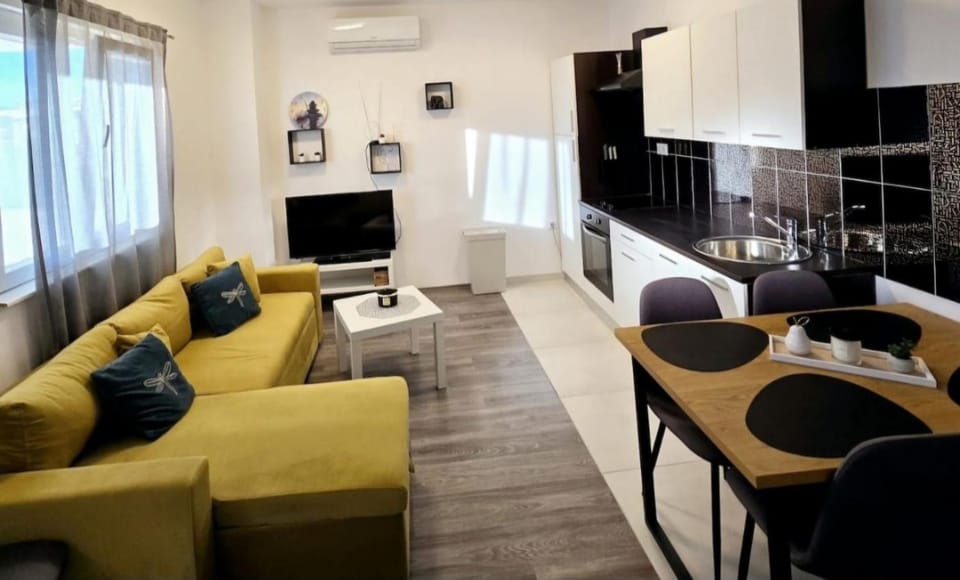 LaPaulinas II Apartment in Zadar