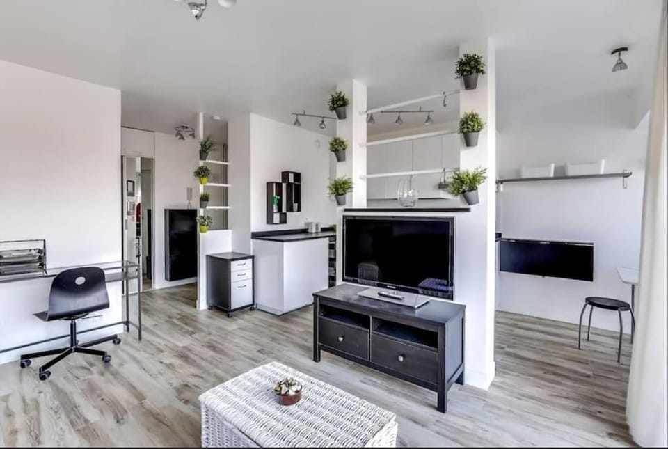 Studio Avec vue Panoramique Paris 11 Apartment in Paris