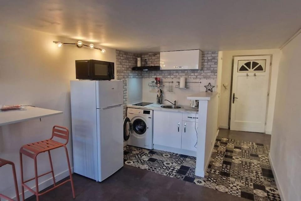 Studio L'Occitan en plein centre ville avec balcon Apartment in Occitanie