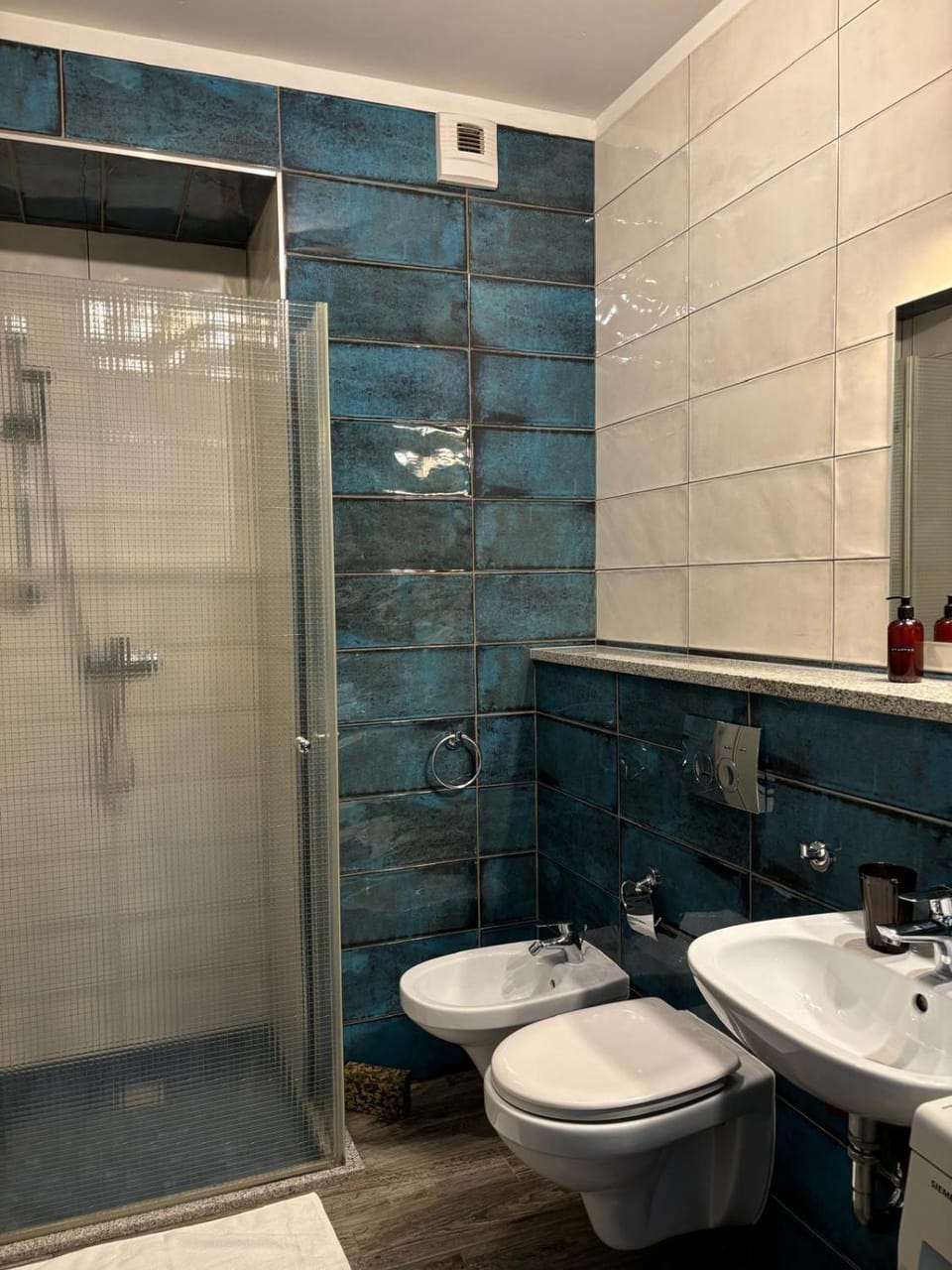 Modern Studio in Old Town Apartment in Poznan