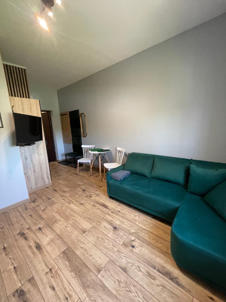 Kitchen or kitchenette, Living room, Seating area