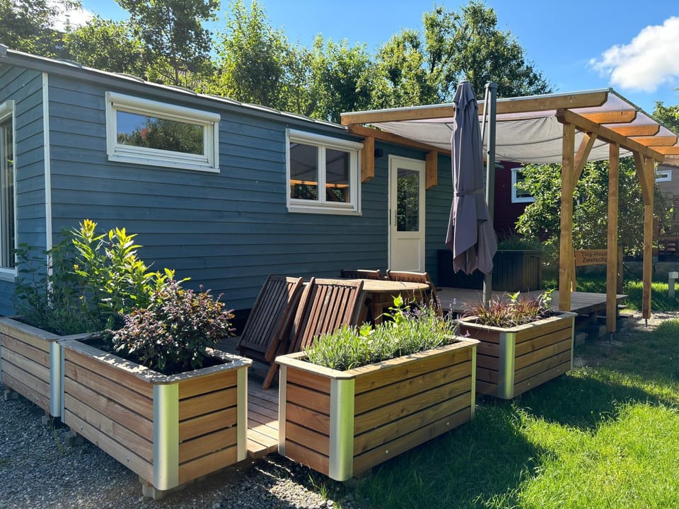 Property building, Garden
