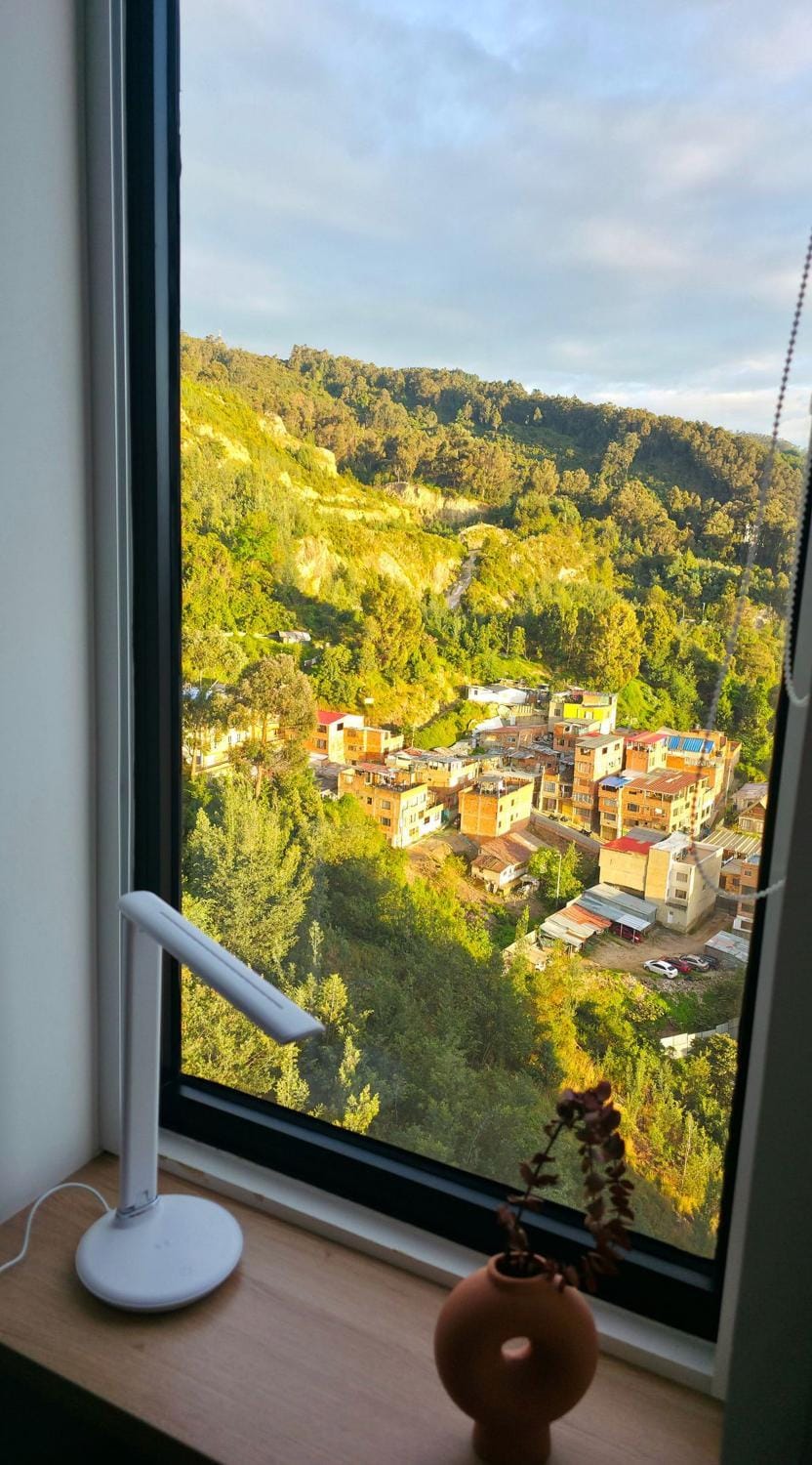 Comfort with panoramic balcony, parking, Usaquén Apartment in Bogota
