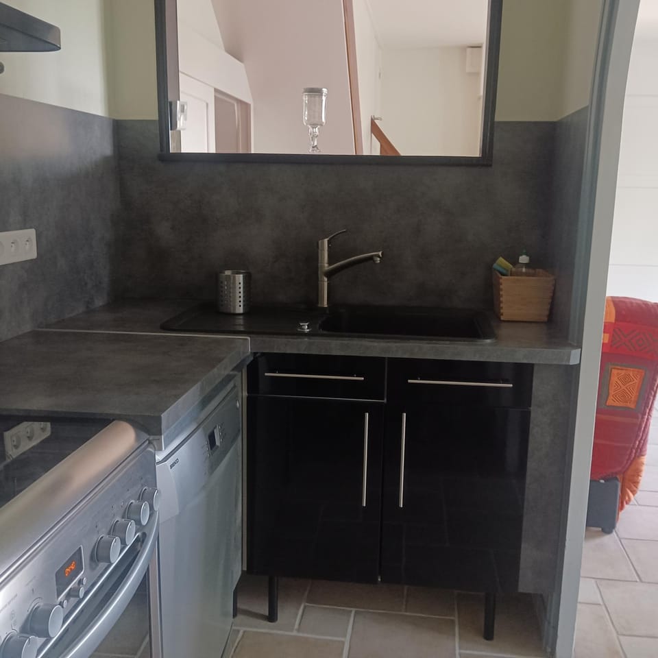 dishwasher, stove