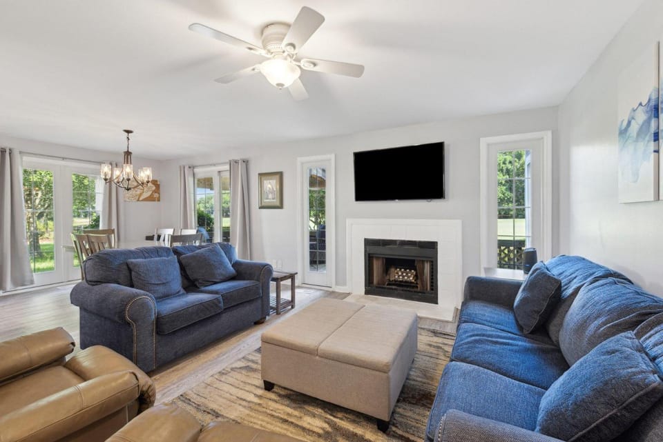 253 Evian House in North Forest Beach