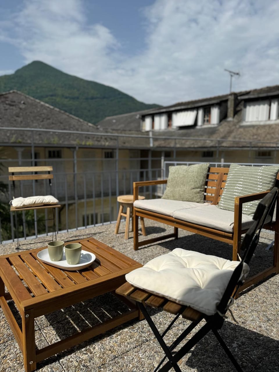 Patio, Day, Natural landscape, View (from property/room), Balcony/Terrace, Living room, Seating area, Dining area, Canoeing, Hiking, Cycling, Mountain view