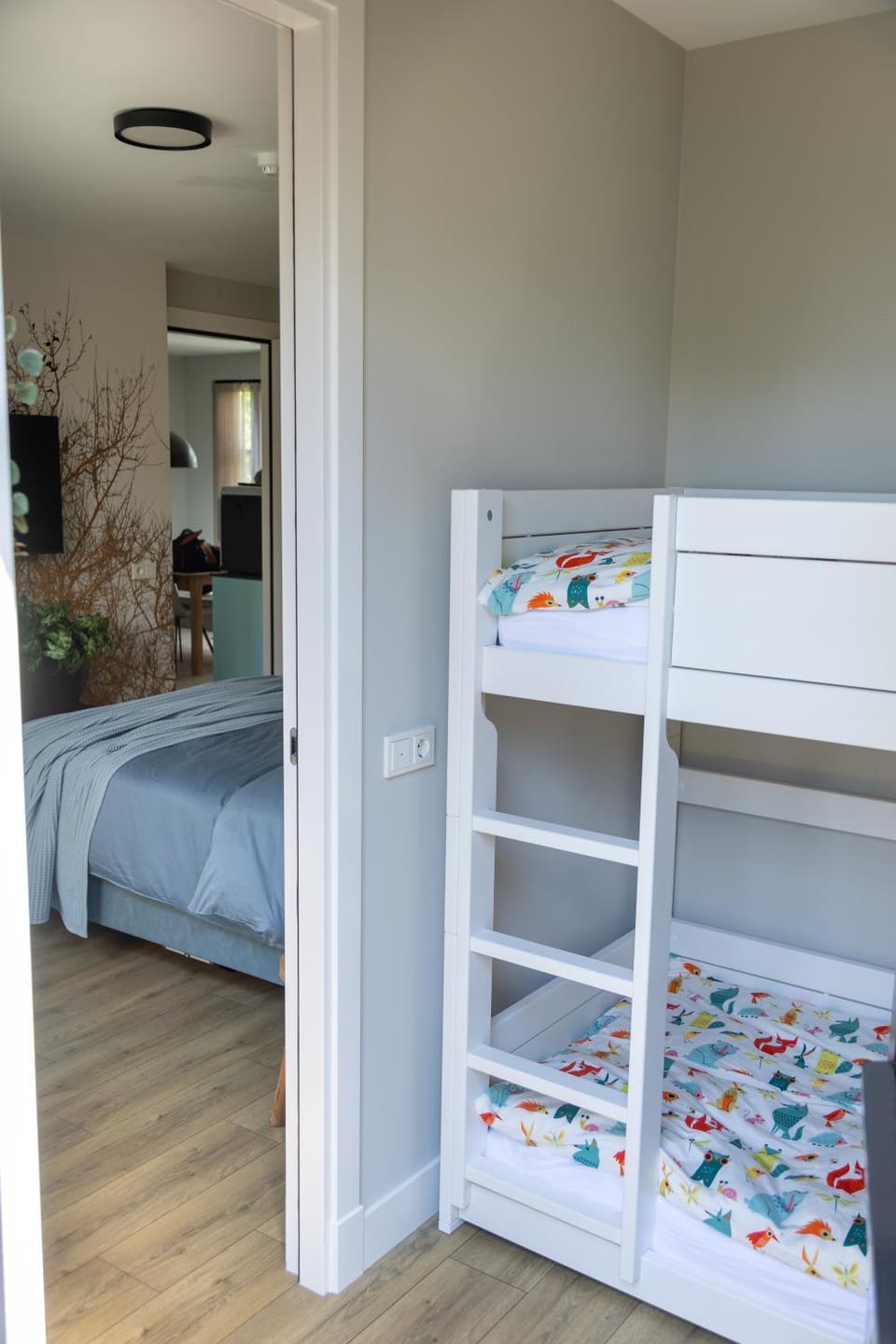 Bedroom, bunk bed