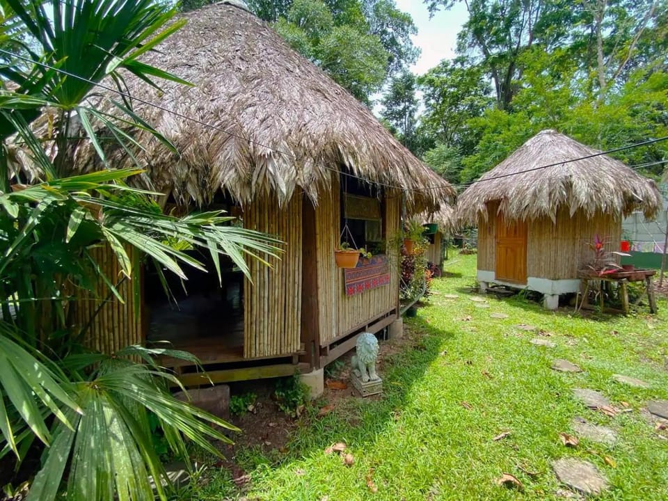 Tiki-Ti Tahitian Style Bungalows House in Panama