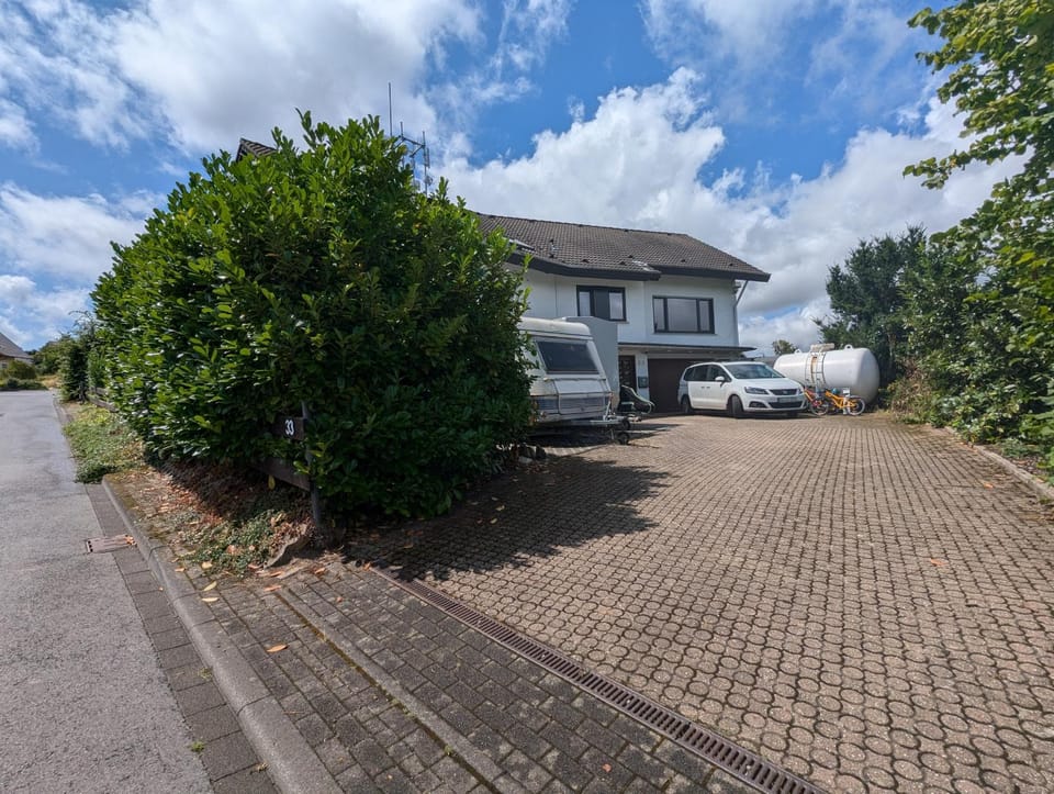 Property building, Neighbourhood, Street view