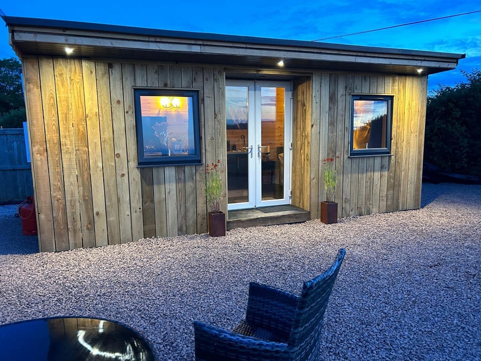 Maylands Farm Glamping Pod Capsule hotel in Trowbridge