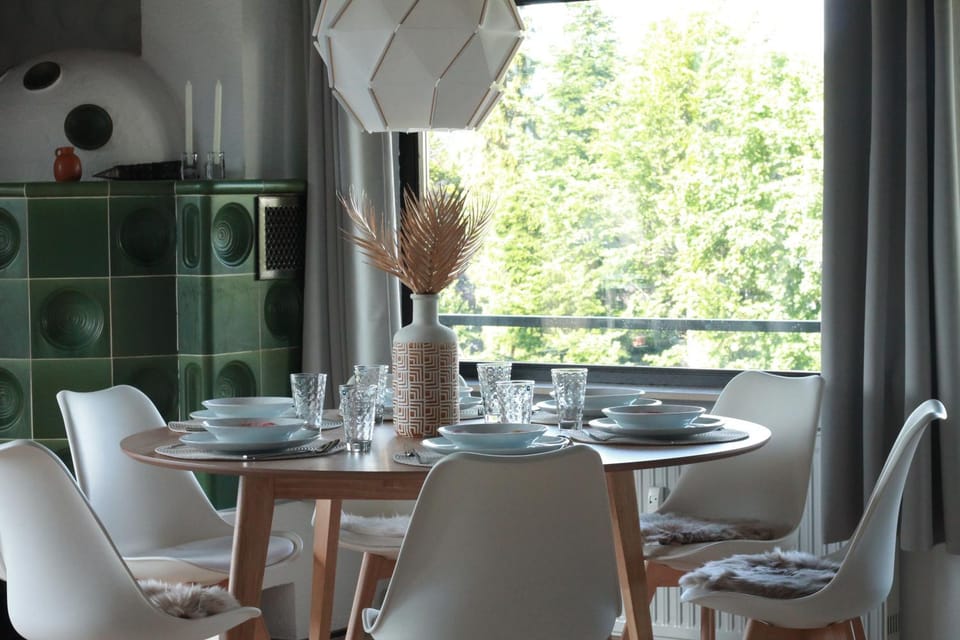 TV and multimedia, Dining area, Evening entertainment, Food, Mountain view, Mountain view, Breakfast, Lunch, Dinner