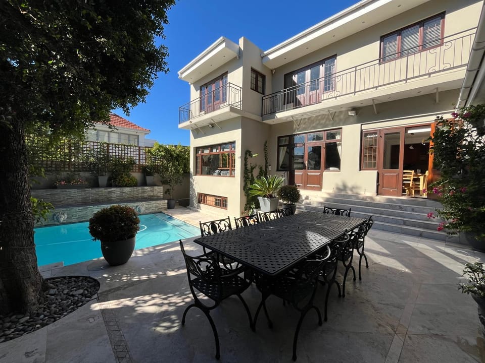 Patio, View (from property/room), Balcony/Terrace, Dining area, Swimming pool