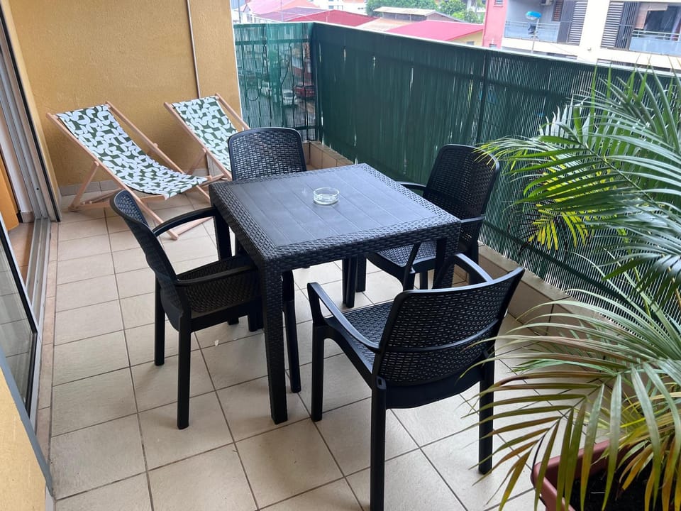 Day, View (from property/room), Balcony/Terrace, Dining area