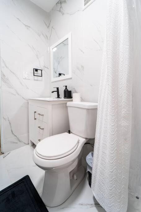 Toilet, Bathroom