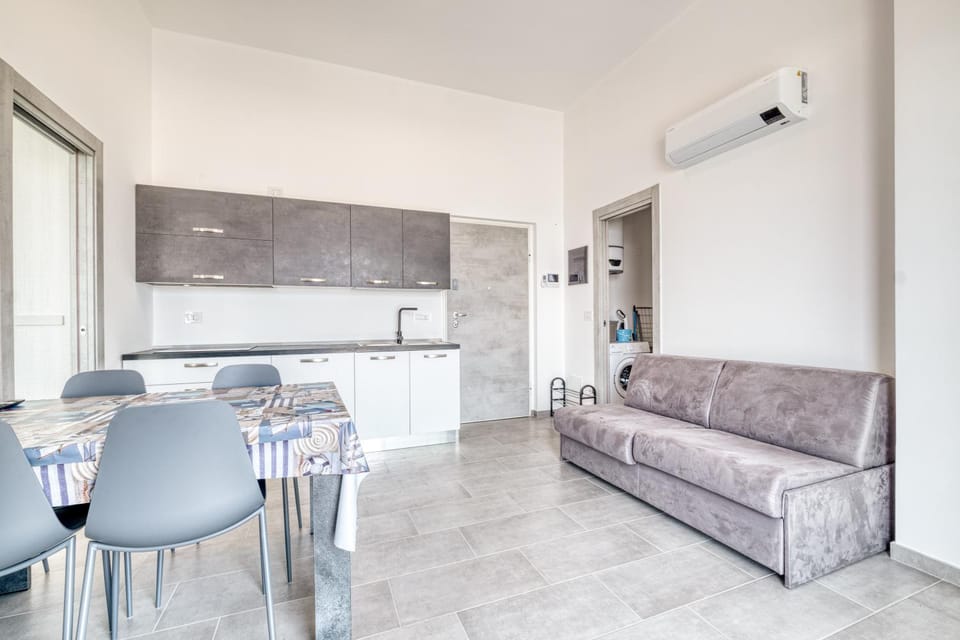 Kitchen or kitchenette, Living room, Dining area, air conditioner