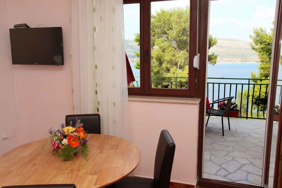 Apartment Okrug Donji 6 Apartment in Šibenik-Knin County, Croatia