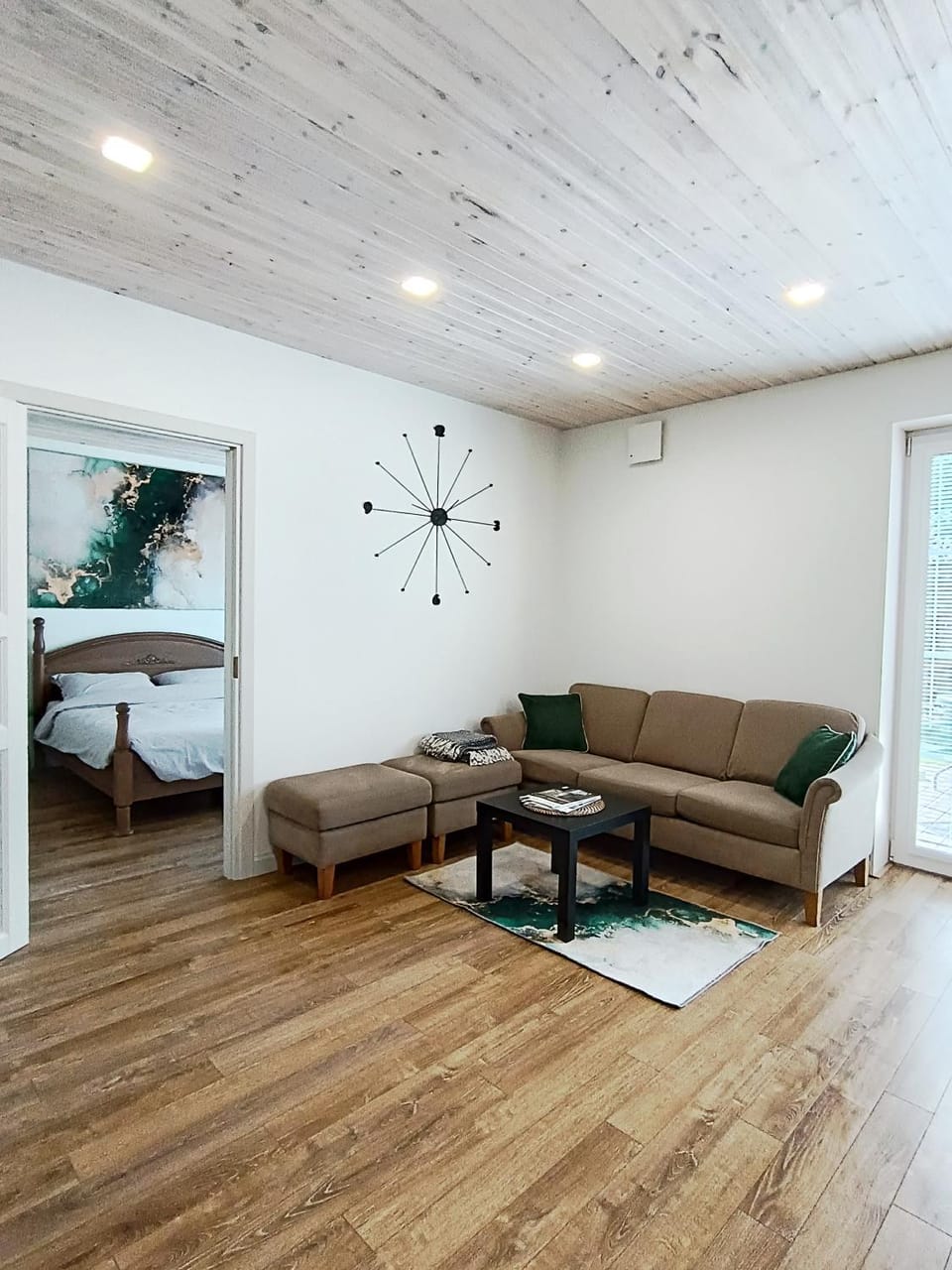 Living room, Seating area