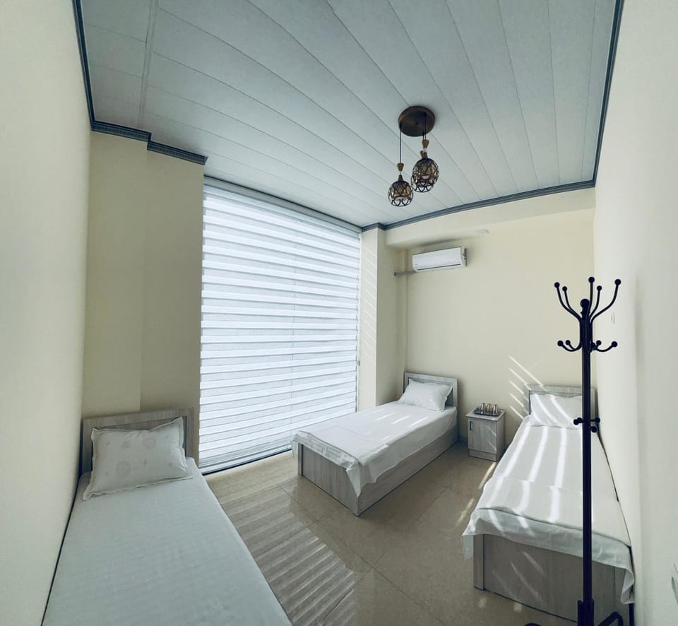 Bed, Photo of the whole room, Bedroom, air conditioner
