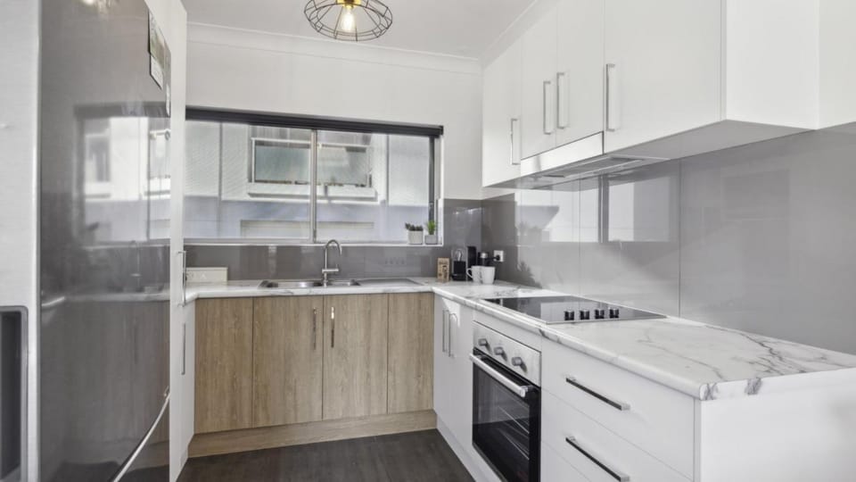 Coffee/tea facilities, Kitchen or kitchenette, microwave, pet friendly, stove, toaster