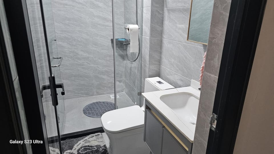 Shower, Toilet, Bathroom
