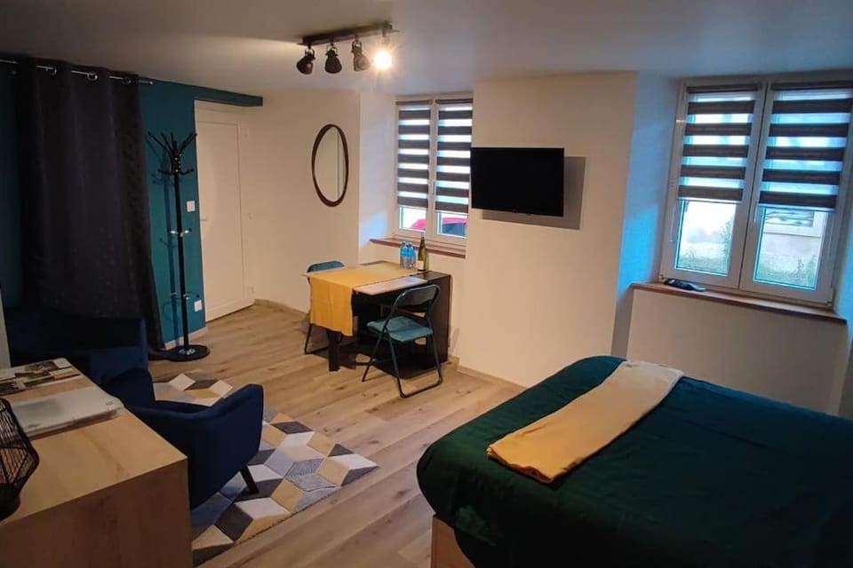 Un studio dans maison familiale Apartment in Grand Est