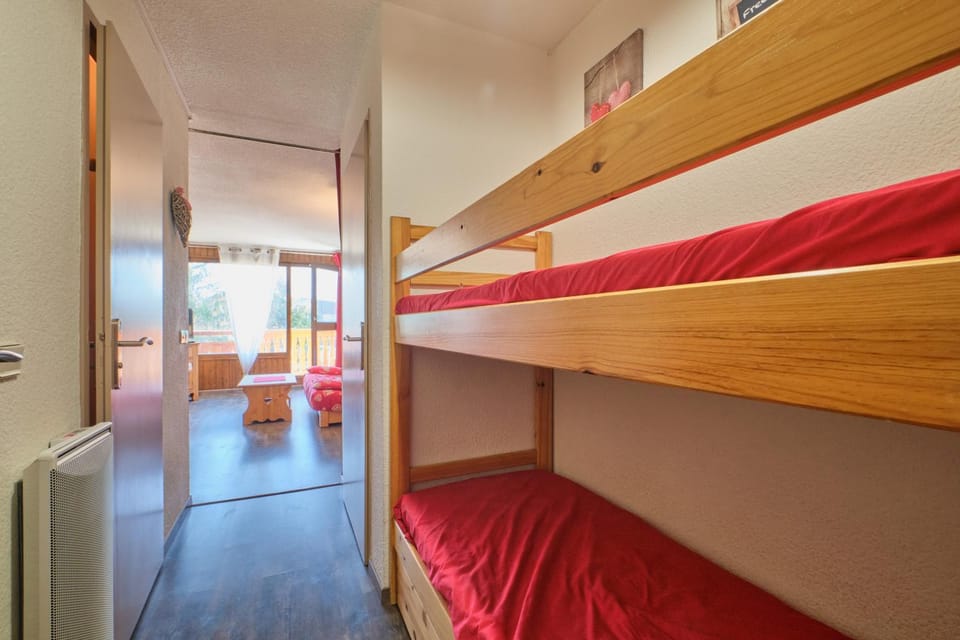 Property building, Living room, Bedroom