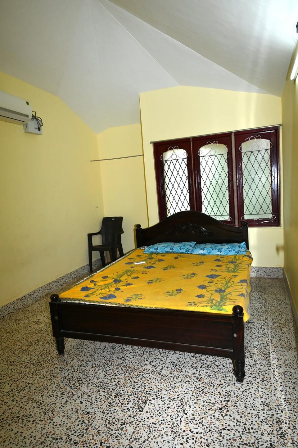 Bedroom, air conditioner