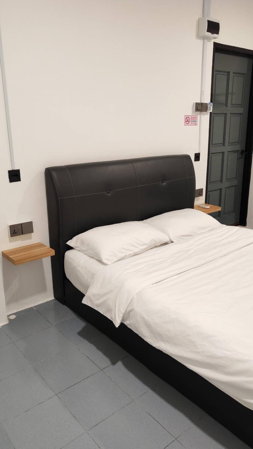 23 Inn Queenbed Standard Room Bed and Breakfast in Penang
