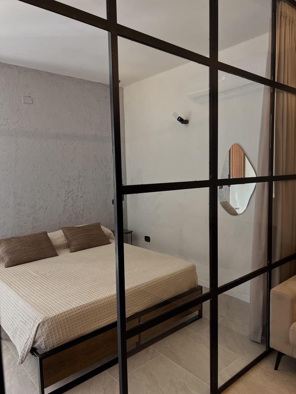 Photo of the whole room, Bedroom