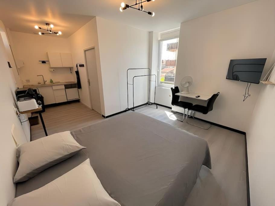 Studio B2 20m2 cosy 5min à pied des Gares Apartment in Auvergne-Rhône-Alpes