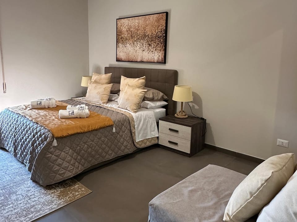 Bed, Photo of the whole room, Bedroom, towels, wardrobe