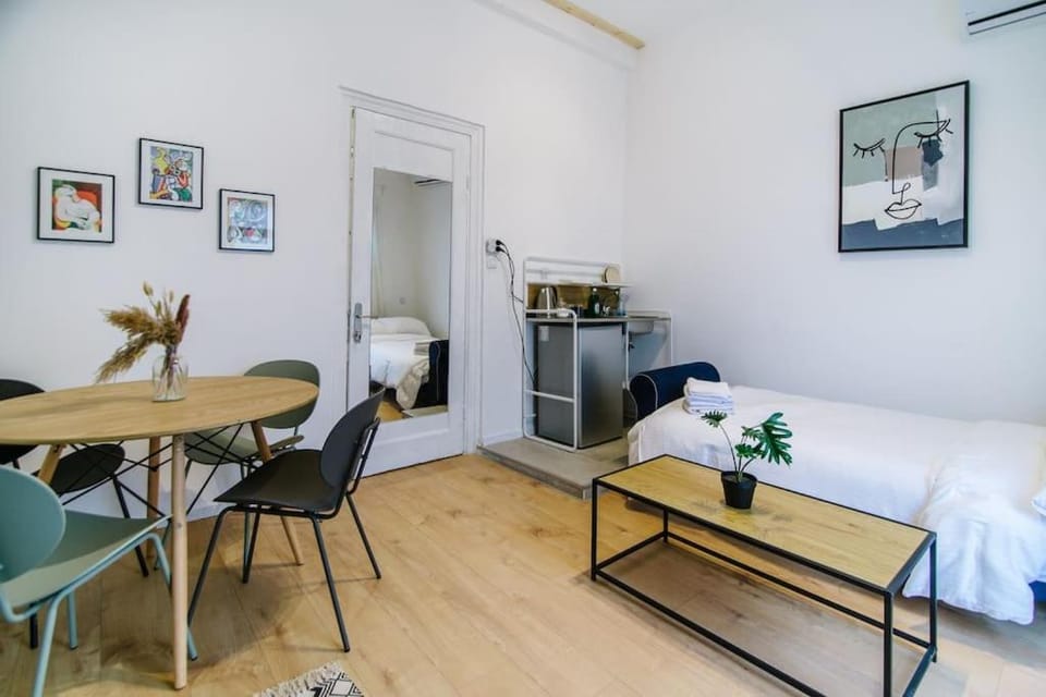 Urban loft for groups Top location Apartment in Tel Aviv-Yafo