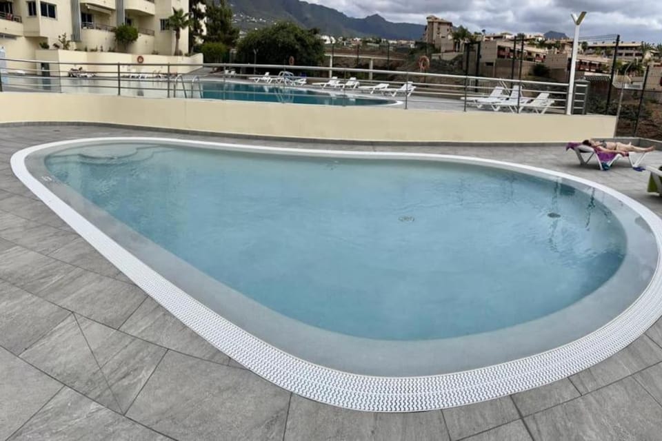 Sun Paradise Beach, WiFi, Sea Views, and Pool Apartment in Canary Islands