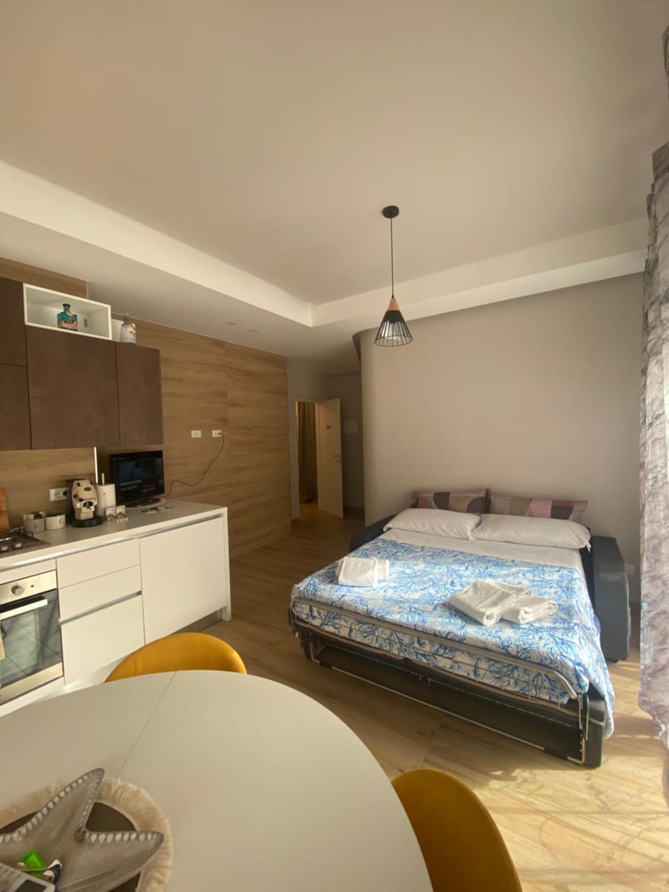 Bed, TV and multimedia, Coffee/tea facilities, oven