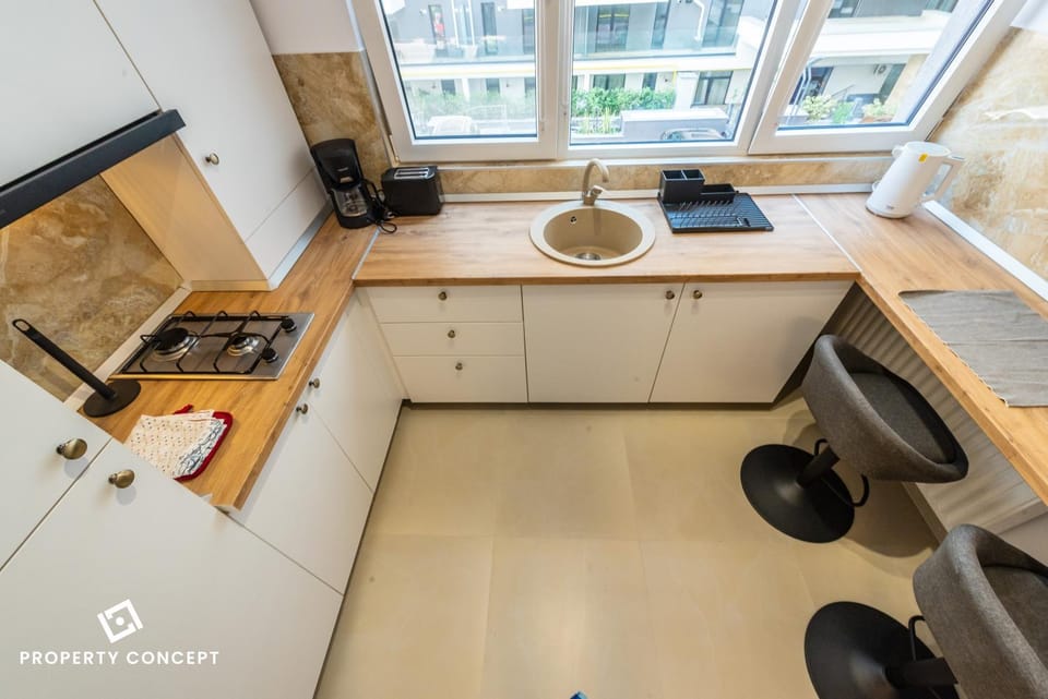 Coffee/tea facilities, Kitchen or kitchenette, minibar, stove, toaster