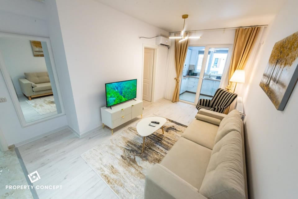 Communal lounge/ TV room, TV and multimedia, Living room, Seating area, Evening entertainment, air conditioner