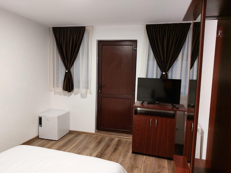 Hotel Roua Muntilor Hotel in Prahova, Romania