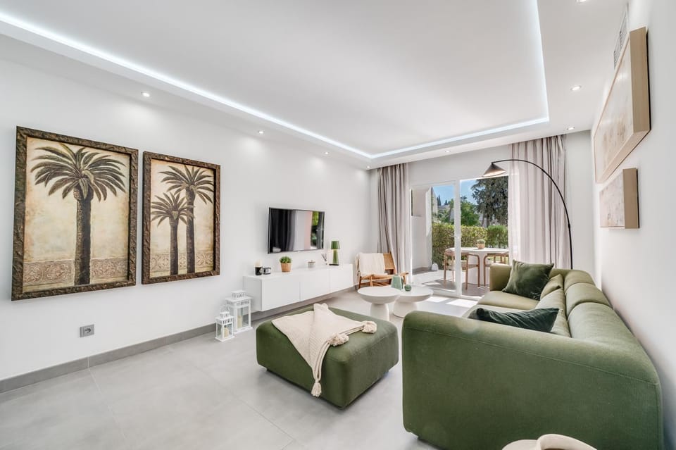 TV and multimedia, Living room, Seating area