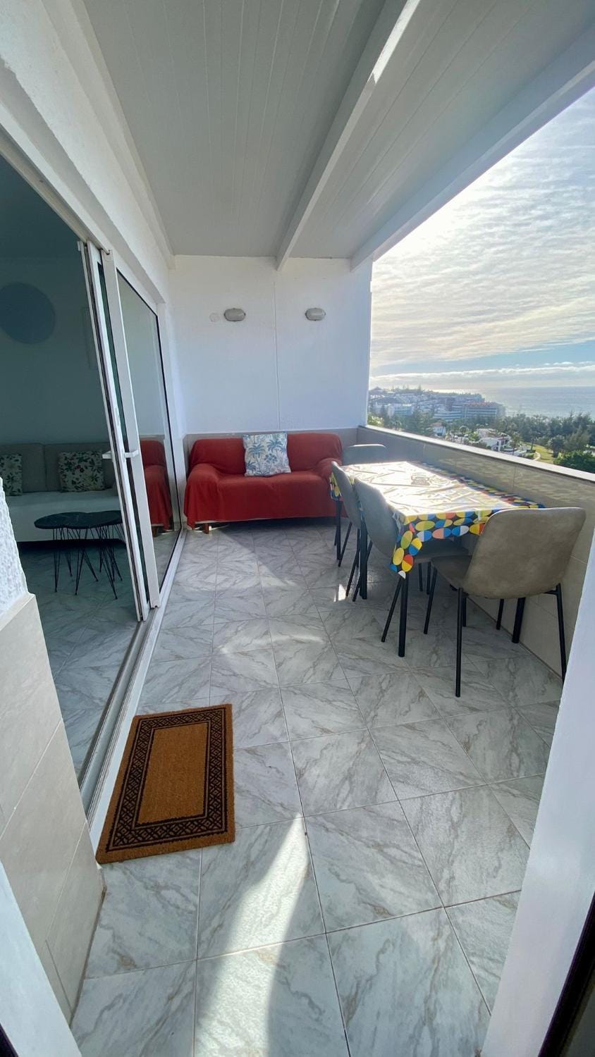 Amazing Sea View Monte Rojo Apartment in Maspalomas