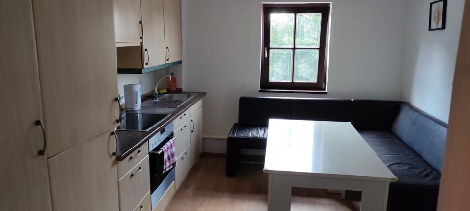 Property building, Kitchen or kitchenette, Living room